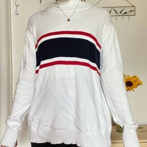 BRANDY MELVILLE Sweater
Size One Size